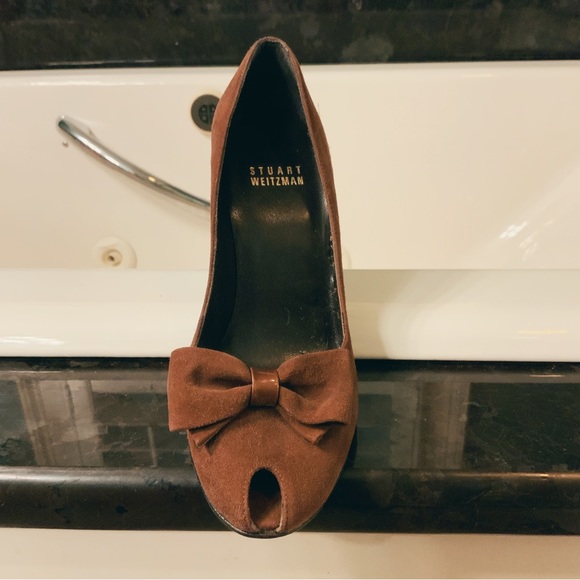 Stuart Weitzman Brown Suede Peep Toe Wedge Marble Heel Bow Tie Accent sz 4.5 - Picture 5 of 16